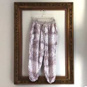 NWOT Cropped Boho Pants